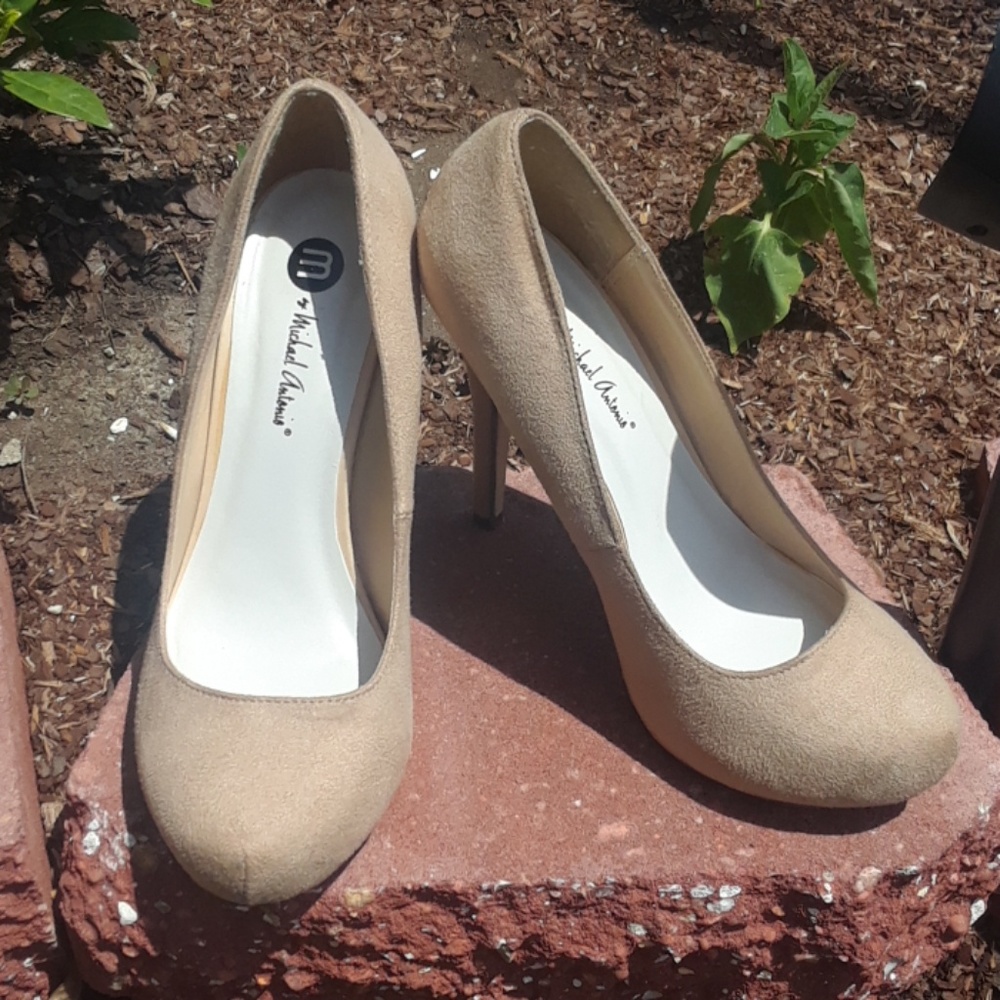 Michael Antonio heels